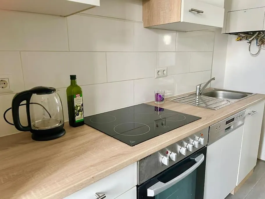 55M2 Stylish Apartment With Netflix - 15 Min To Center Viyana
